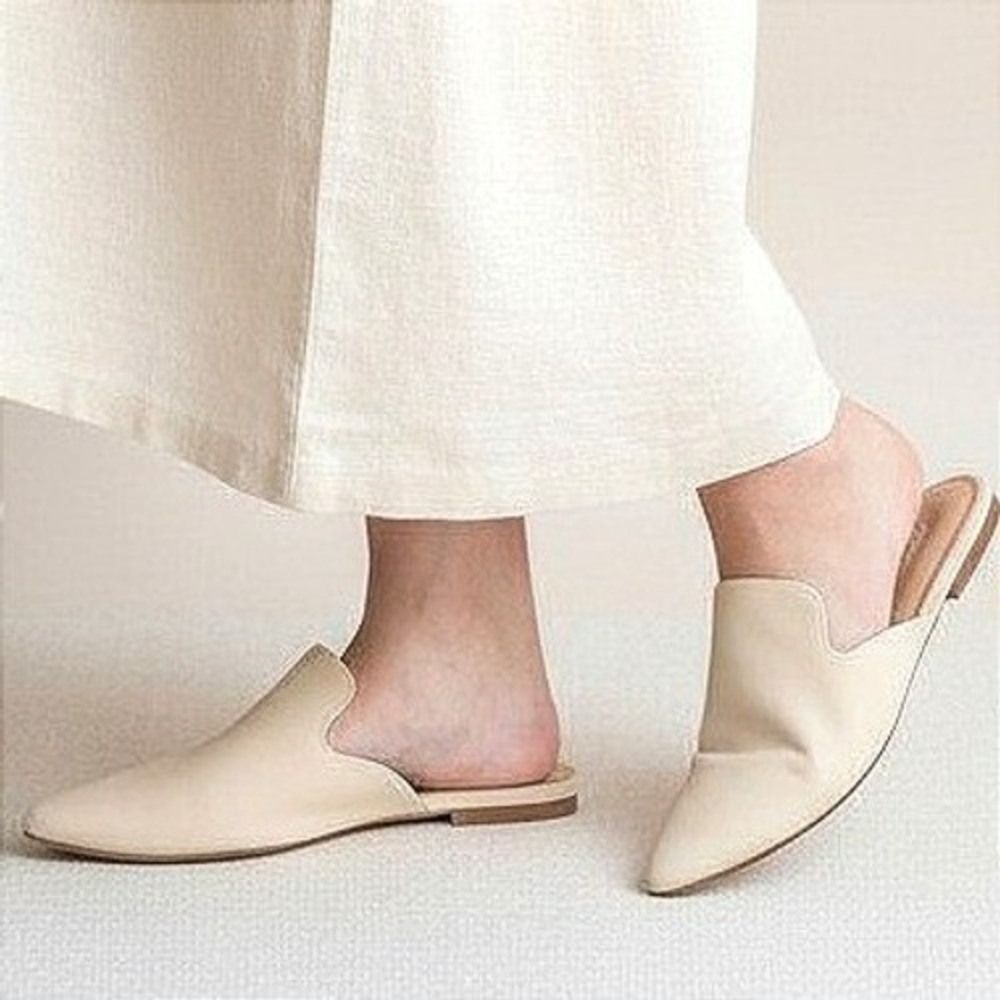 Tilocow Womens Cream Suede Pointed Toe Slip On Mule‎ Flats Size 9